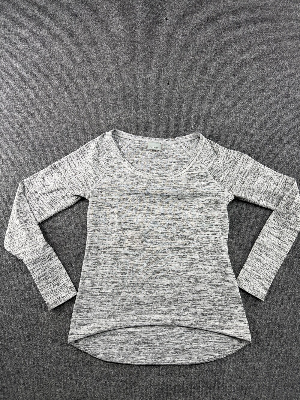 Athleta Shirt Womens XS Gray Long Sleeve Scoop Neck High Low Hem Athletic Top
